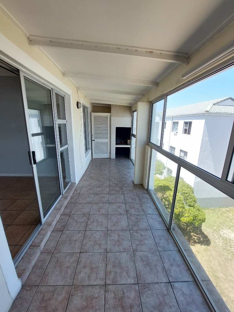 To Let 1 Bedroom Property for Rent in Big Bay Western Cape